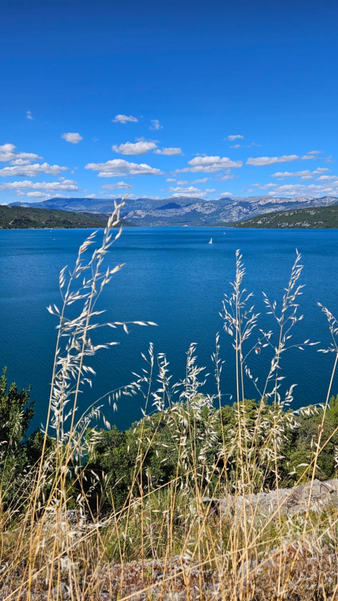 Studio de charme + terrasse : Verdon, lac, plages Claviers Buitenkant foto